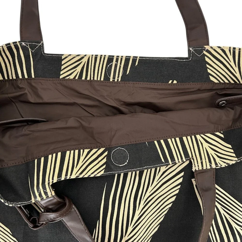 BCBGMaxAzria Palm Leaf Flat Tote Bag NWT